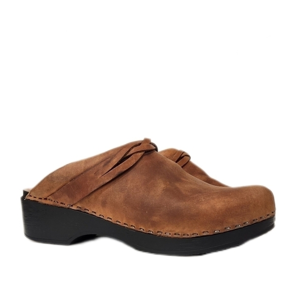 L.L. Bean Shoes - VINTAGE 90s L.L. Bean Braid Leather Wedge Mule Clog, Brown, US Women's 10, EU 42
